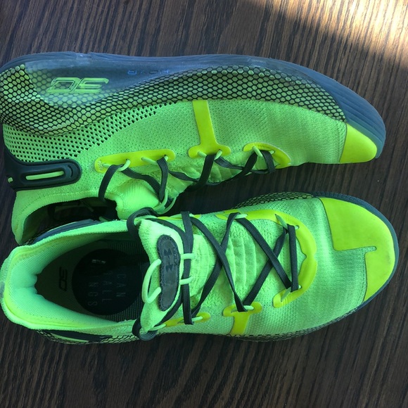 Under armour curry 6 basketball shoes - Picture 3 of 8